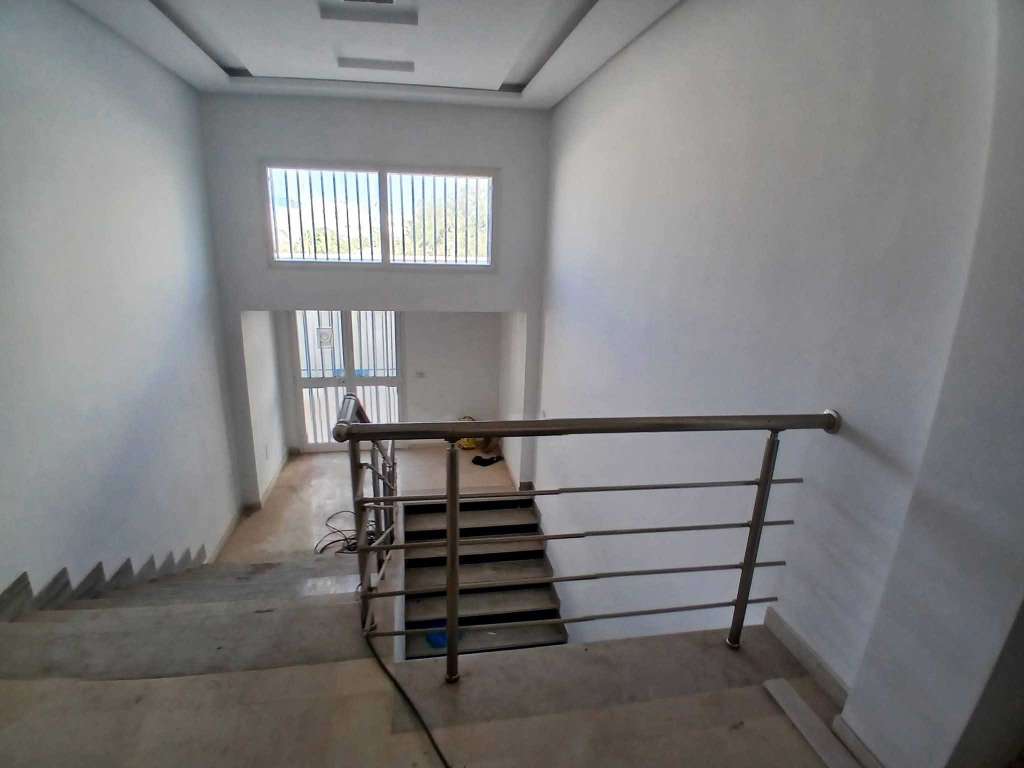 ✨ À LOUER : LOCAL INDUSTRIEL - SIDI ABDELHAMID ✨
Référence : R122