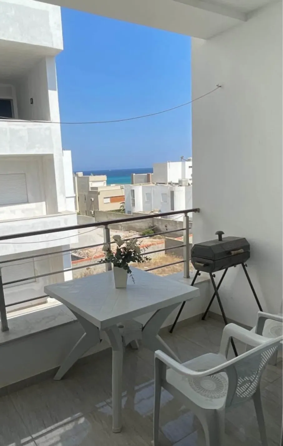 À vendre appartement vue sur mer ezzahra kelibia s1 