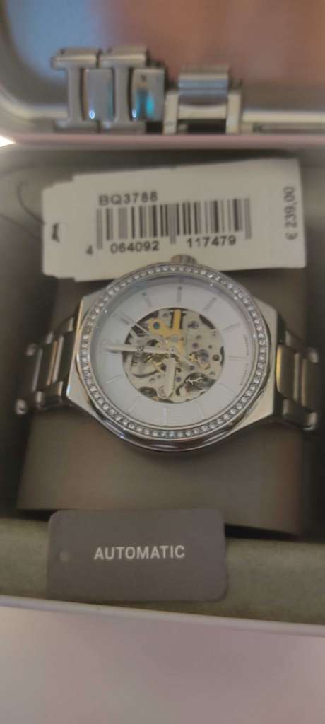 A vendre montre fossil femme model 2024