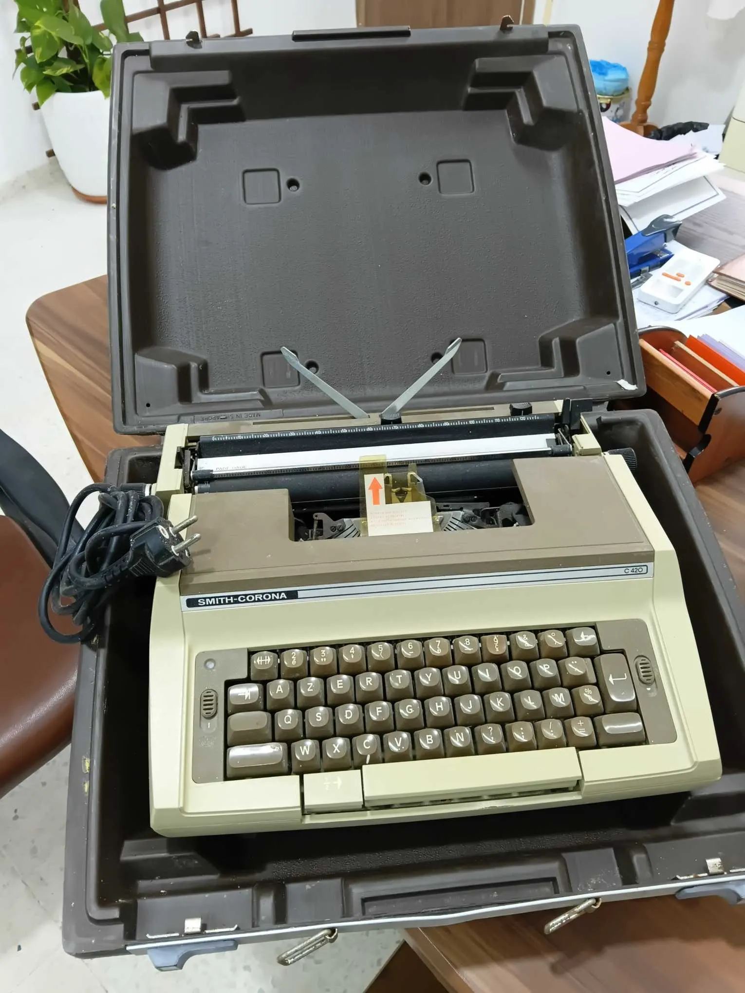 Machine à écrire électrique