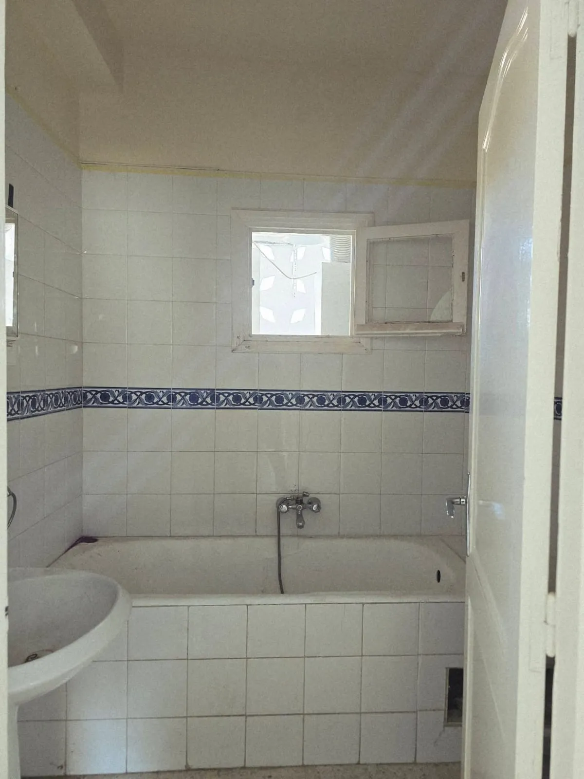 À vendre : Appartement S+2 à Khezama (Panorama)