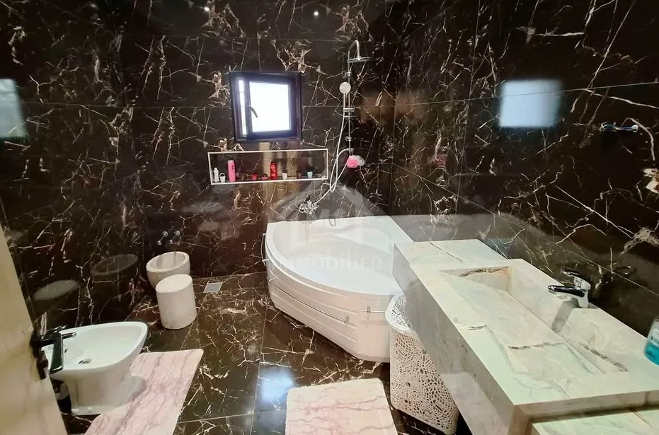 Coquette villa S+3 à Birbouregba à vendre 51355351