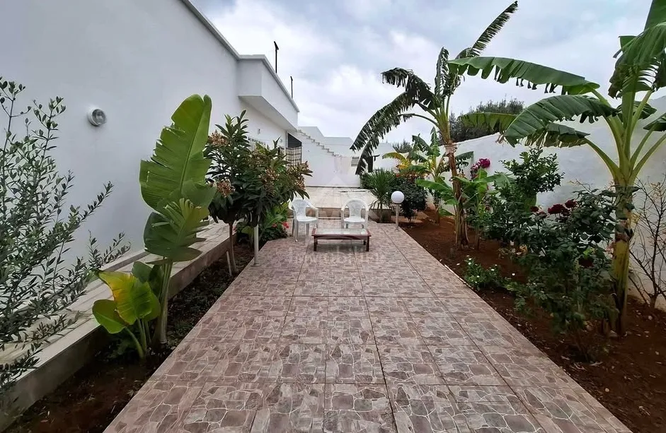 Coquette villa S+3 à Birbouregba à vendre 51355351