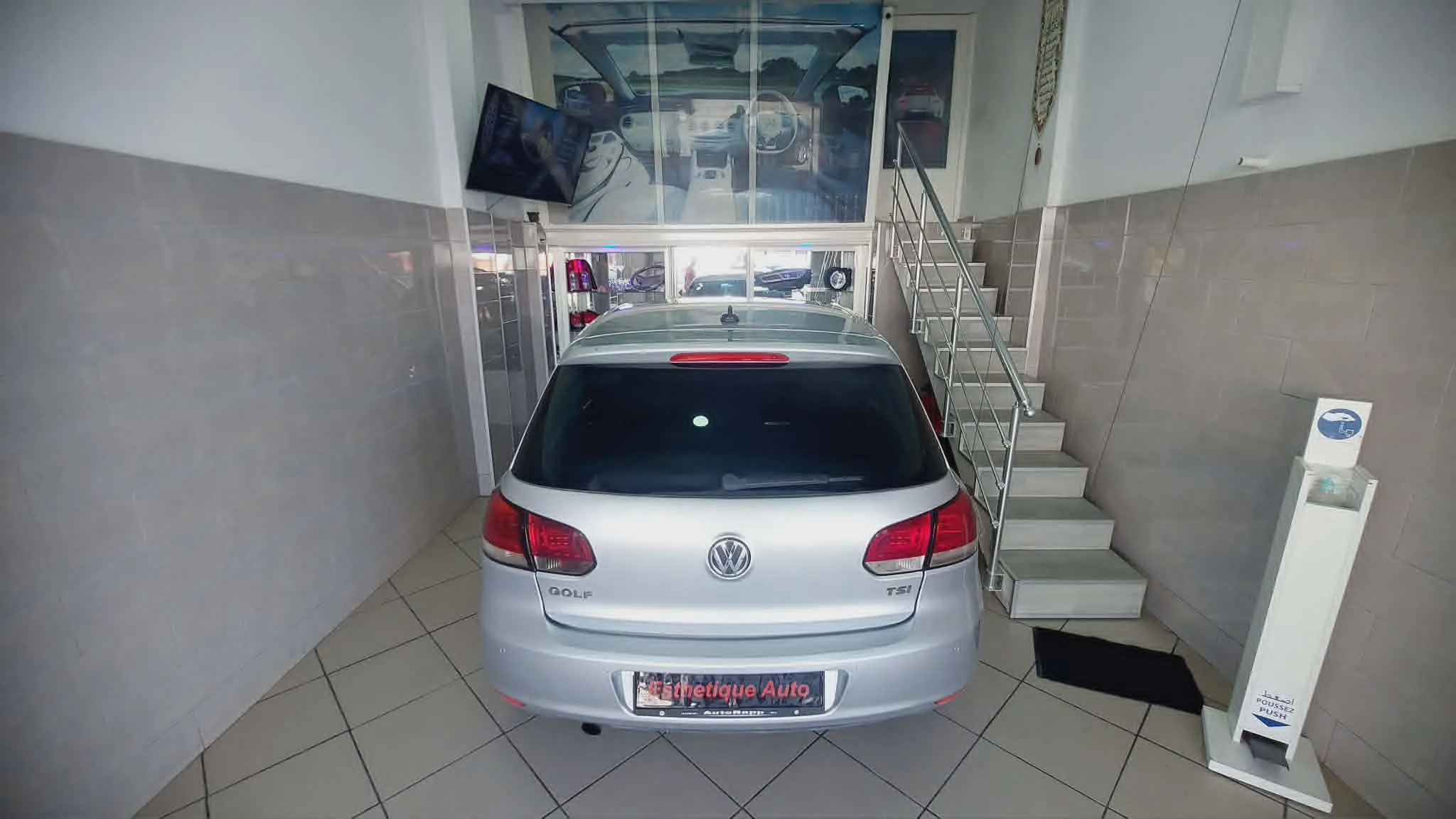 Volkswagen Golf 6 - 1.2 – Toit ouvrant – Très bien équipée - Tel 98479647