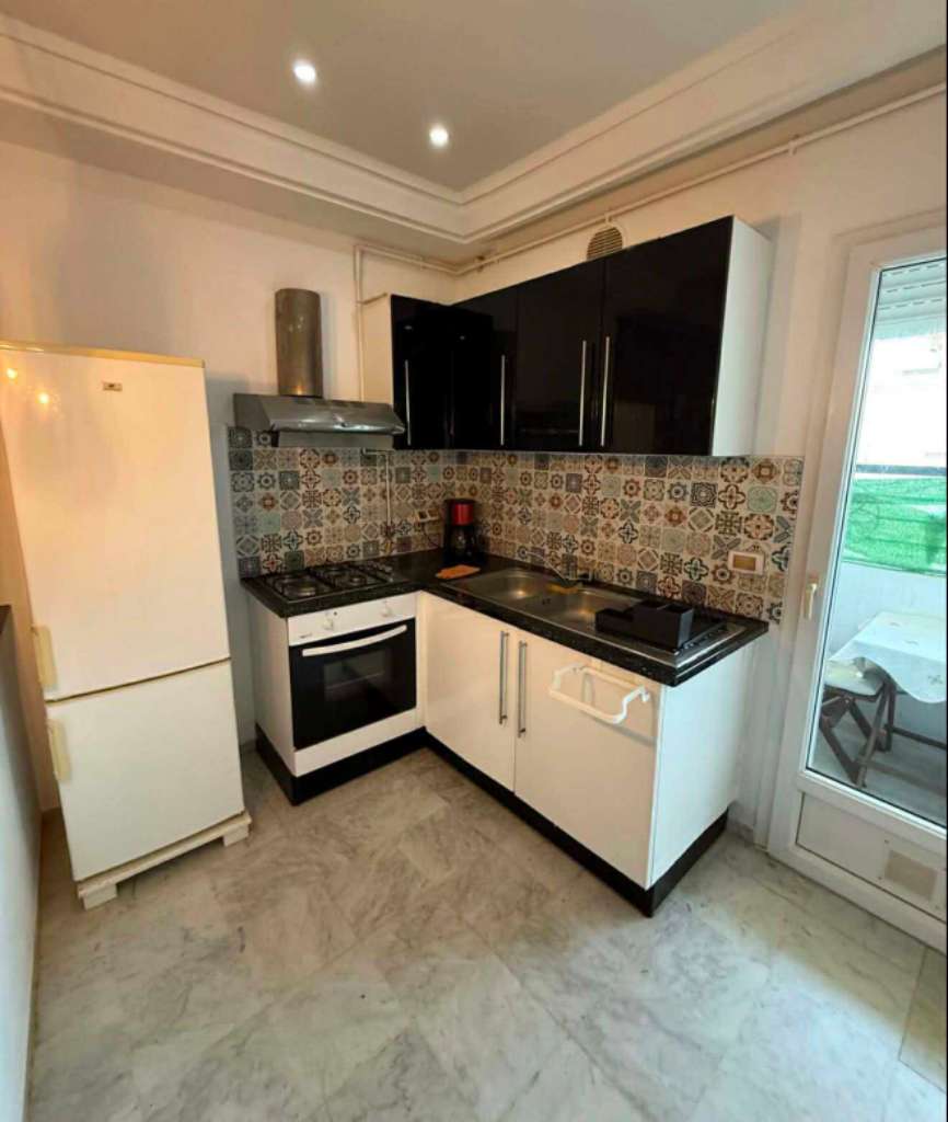 SUPERBE APPARTEMENT À VENDRE - TYPE S+1 situé a chatt meriem tantana