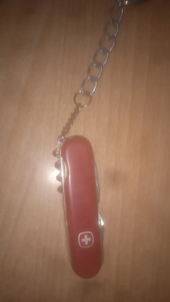 VICTORINOX COUTEAU SUISSE CAMPER ROUGE