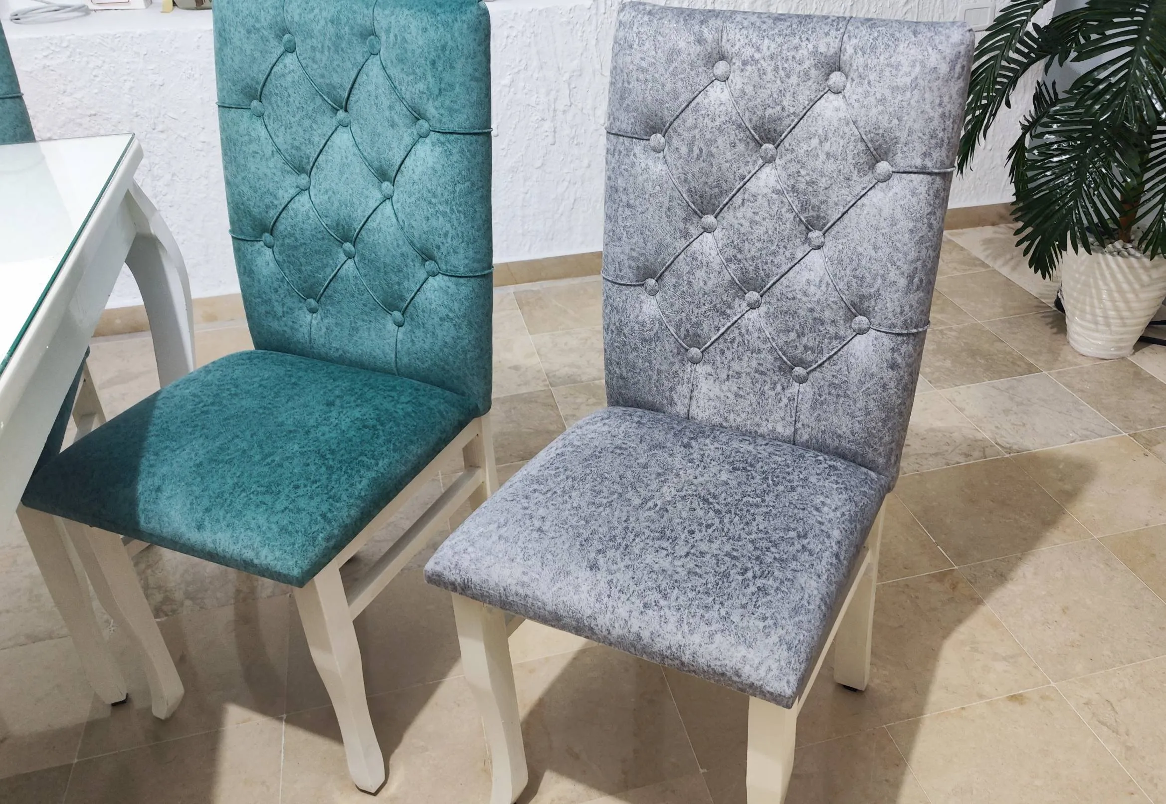 Table à manger du salon avec 6 fauteuils