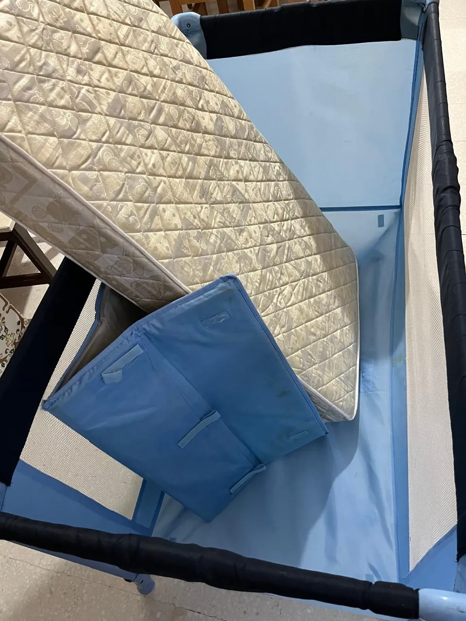 Par bébé unisex avec son Matelas à Ressorts.