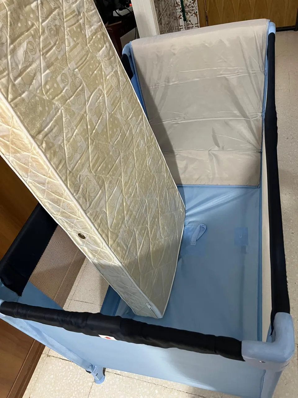 Par bébé unisex avec son Matelas à Ressorts.