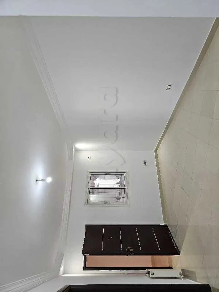 un étage d'une villa s+2 au 2éme étage a louer situé a Manzah 9C Prés de Gloulou