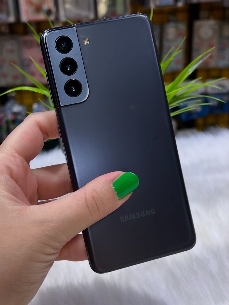 Samsung S21 (8Gb/128Gb) + chargeur بلاش