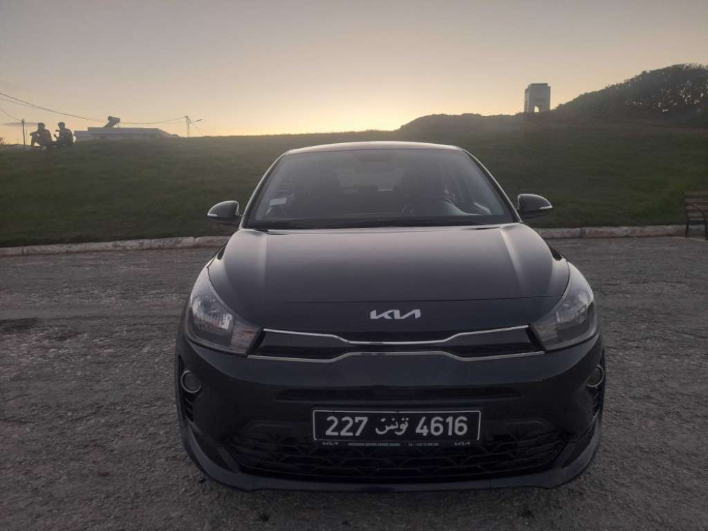 KIA RIO COUPÉ PREMIÈRE MAIN TRÈS BON ÉTAT
