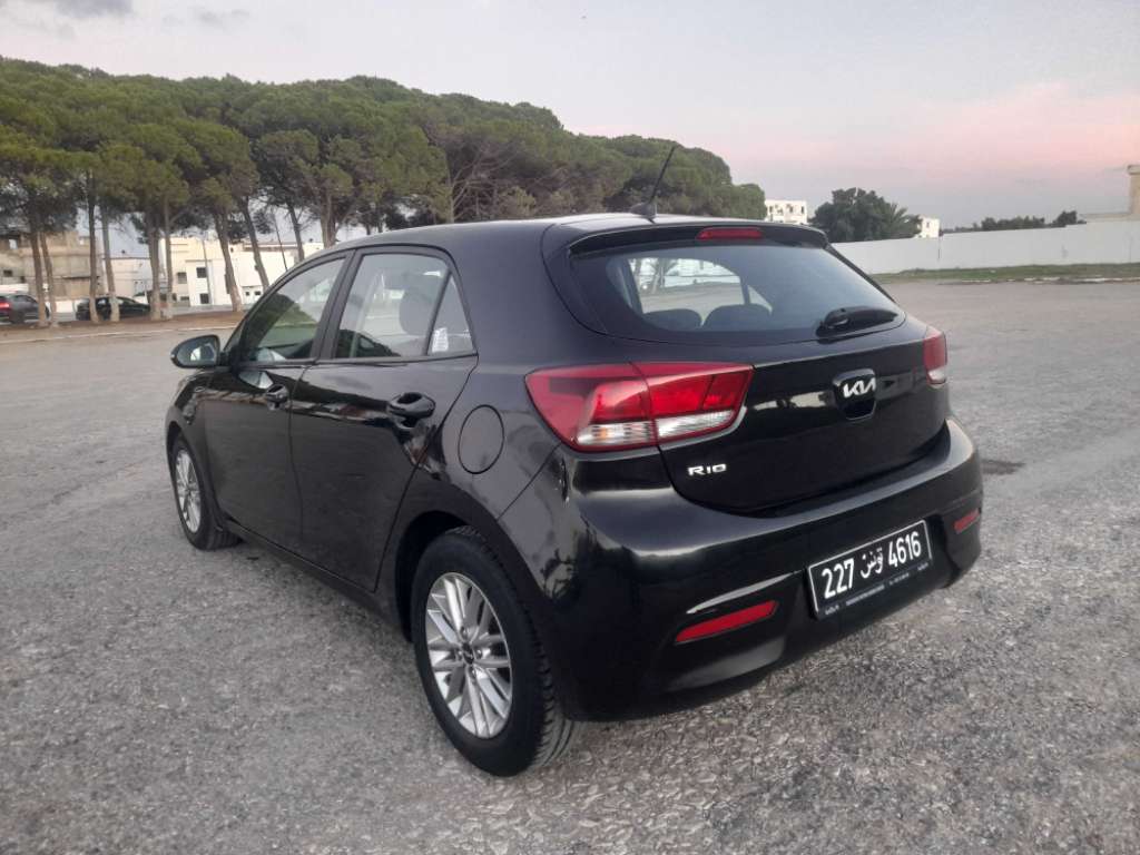 KIA RIO COUPÉ PREMIÈRE MAIN TRÈS BON ÉTAT