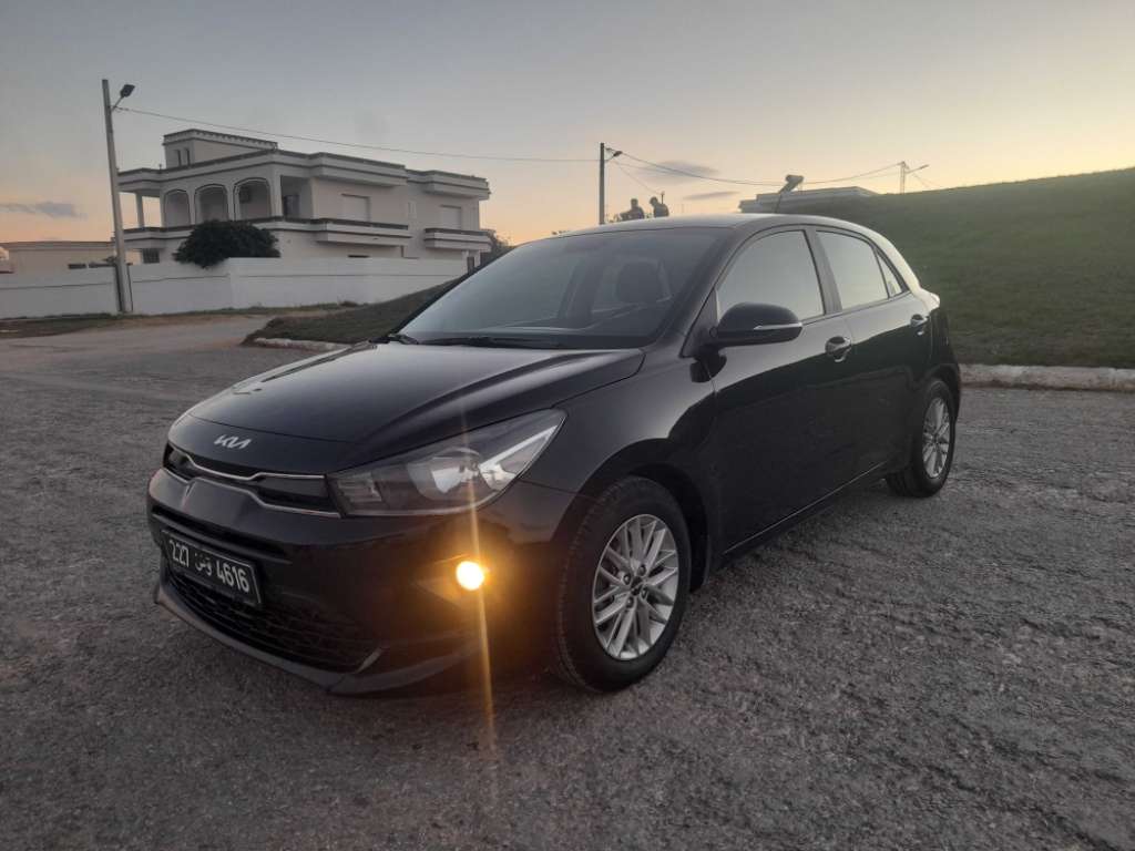 KIA RIO COUPÉ PREMIÈRE MAIN TRÈS BON ÉTAT