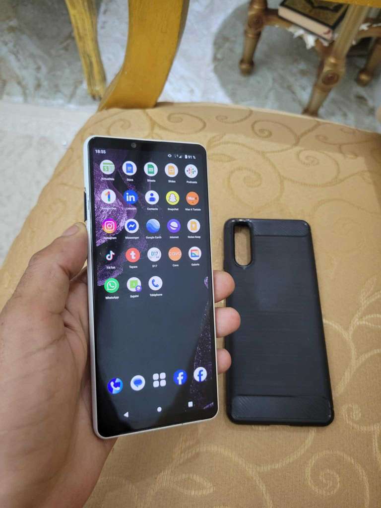 sony xperia 10 v3  version korean ram 6g stockage 128g 