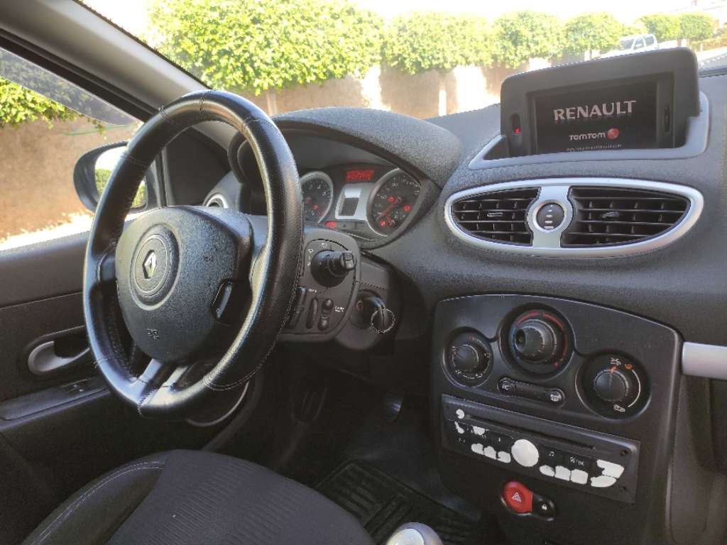 Clio 3 Tomtom