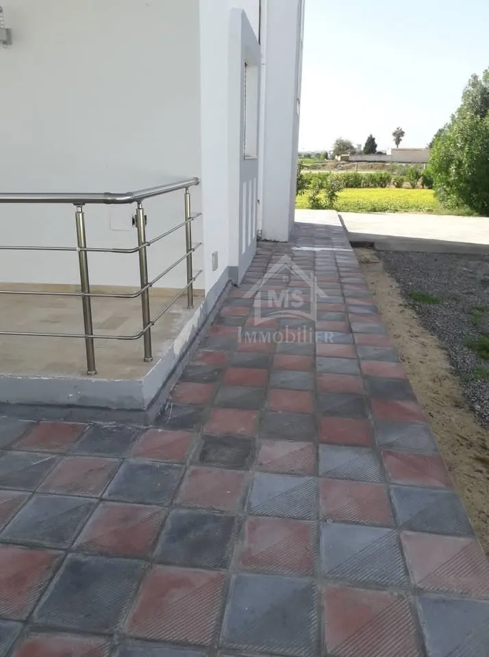2 étages de villa indépendans à Hammamet Sud à vendre 51355351