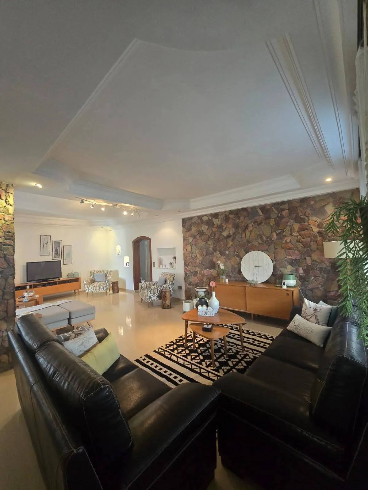 Opportunité à ne pas rater villa et s4 à cité zahra sousse