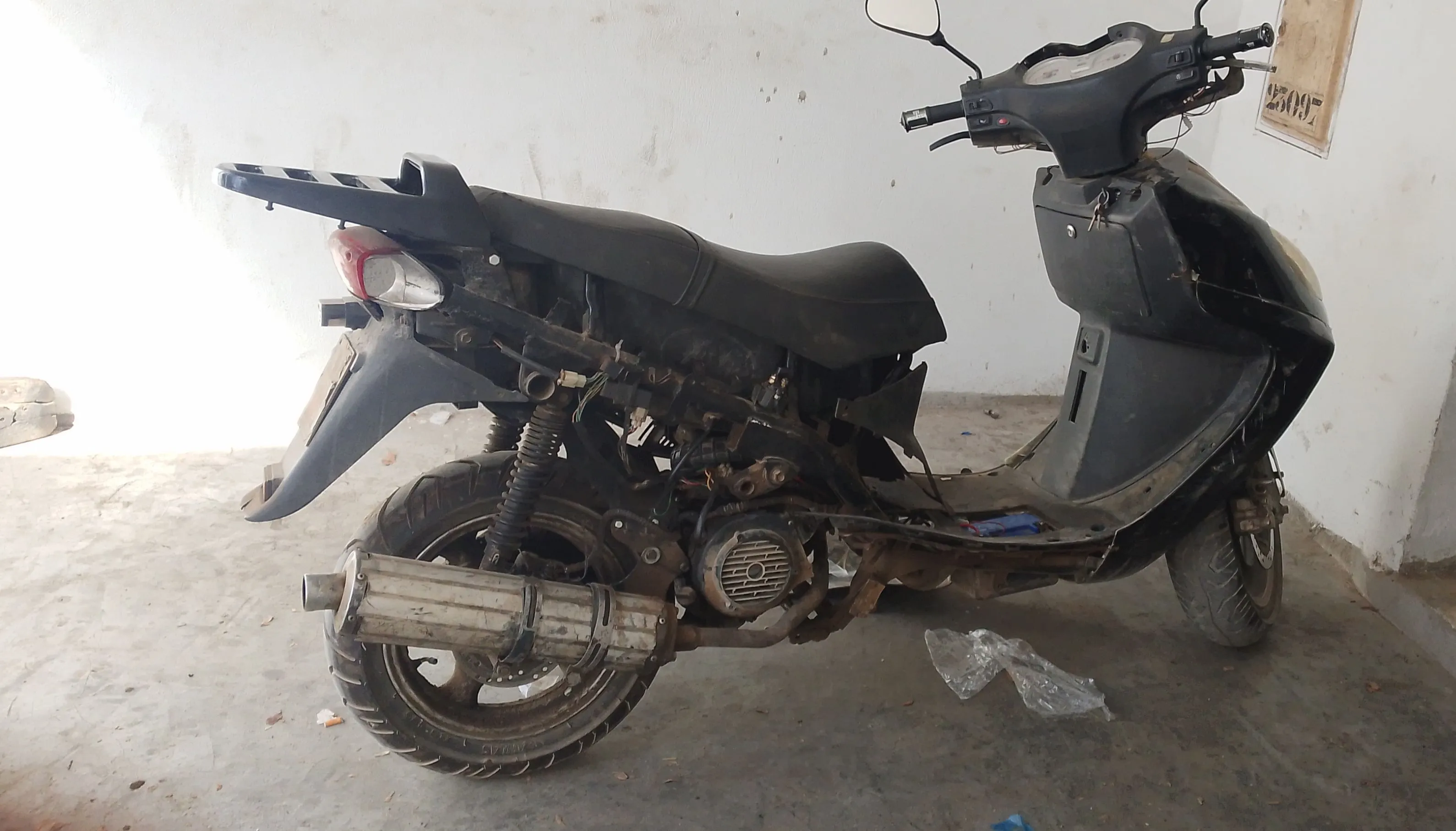 SCOOTER CHINOIS GY6 125 