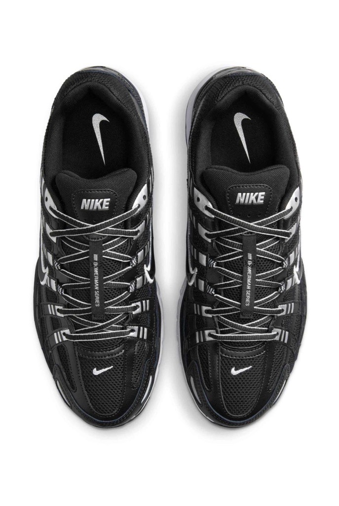 Nike p6000 noir jamais porter 