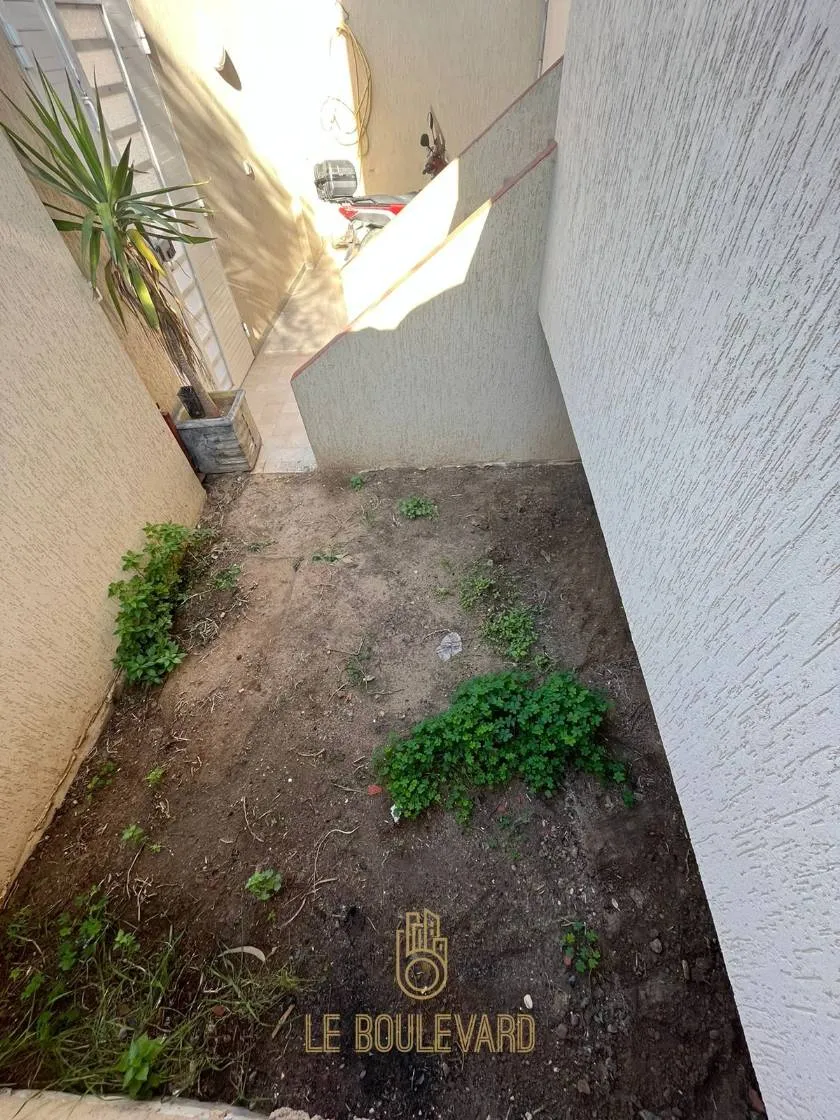 A Louer Rez-de-chaussée S+2 Haut Standing Vide à Sidi Mahersi, Nabeul