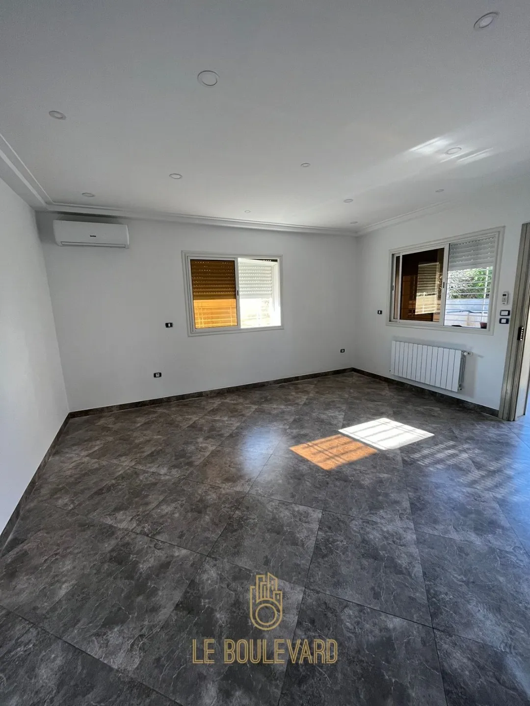 A Louer Rez-de-chaussée S+2 Haut Standing Vide à Sidi Mahersi, Nabeul