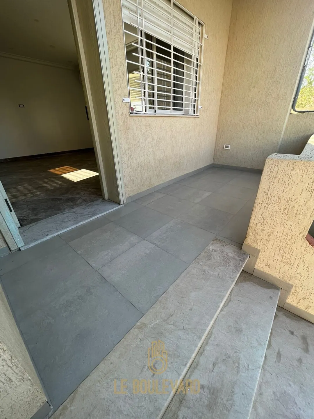 A Louer Rez-de-chaussée S+2 Haut Standing Vide à Sidi Mahersi, Nabeul