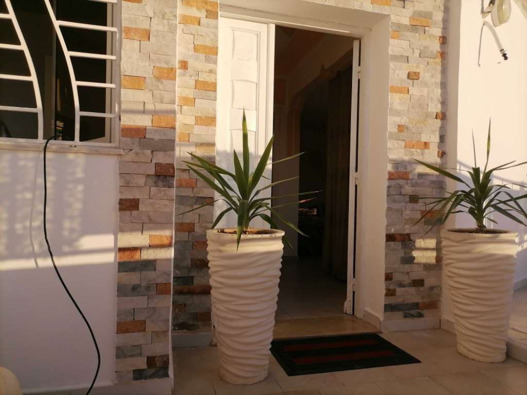 للبيع شقة أمام مبيت سقانص 