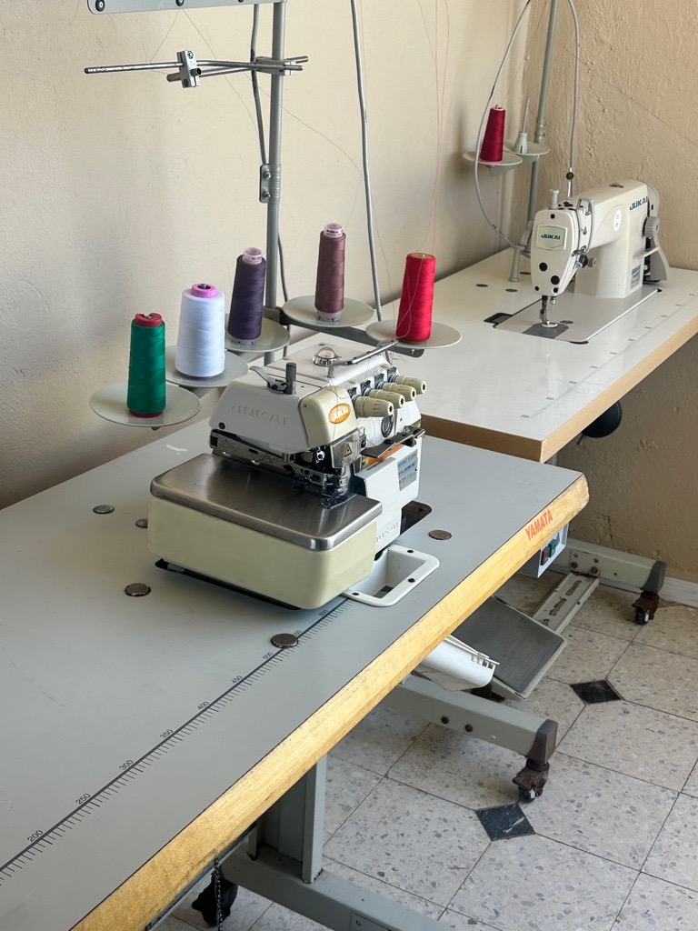 đ§” Ă vendre : Machines Ă coudre industrielles â TrĂšs bon Ă©tat