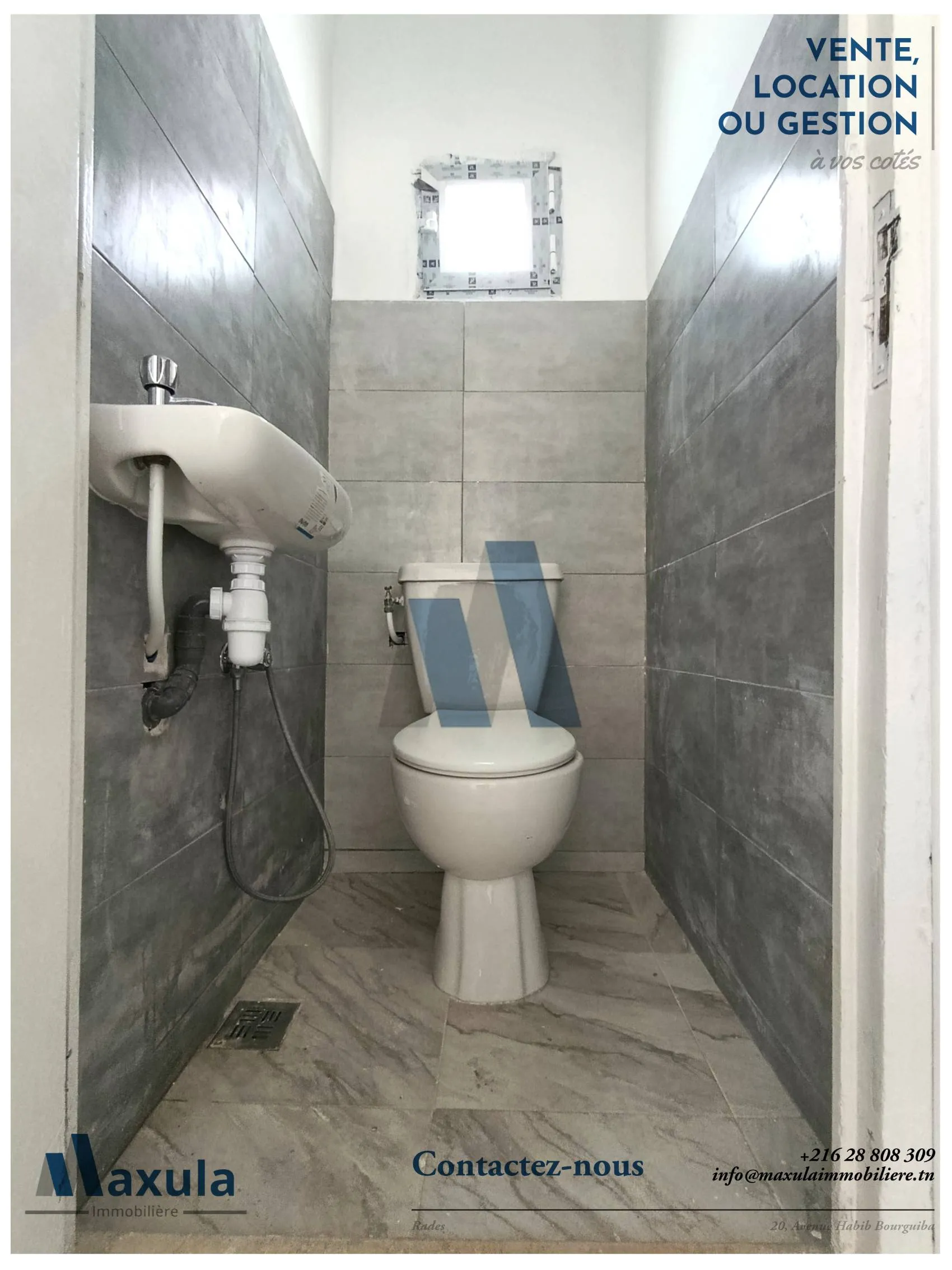 À LOUER VILLA S+4 À USAGE BUREAUTIQUE FACE À LA MER DE RADES PLAGE