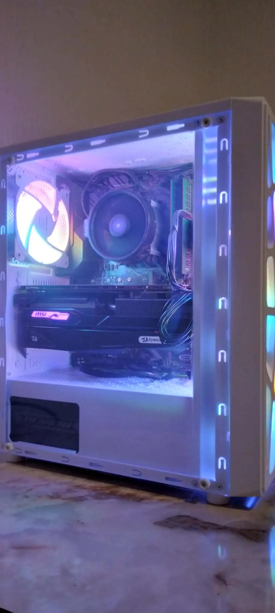 Ryzen 5 3600X 32Go RX 5700XT 8Go SSD 480Go