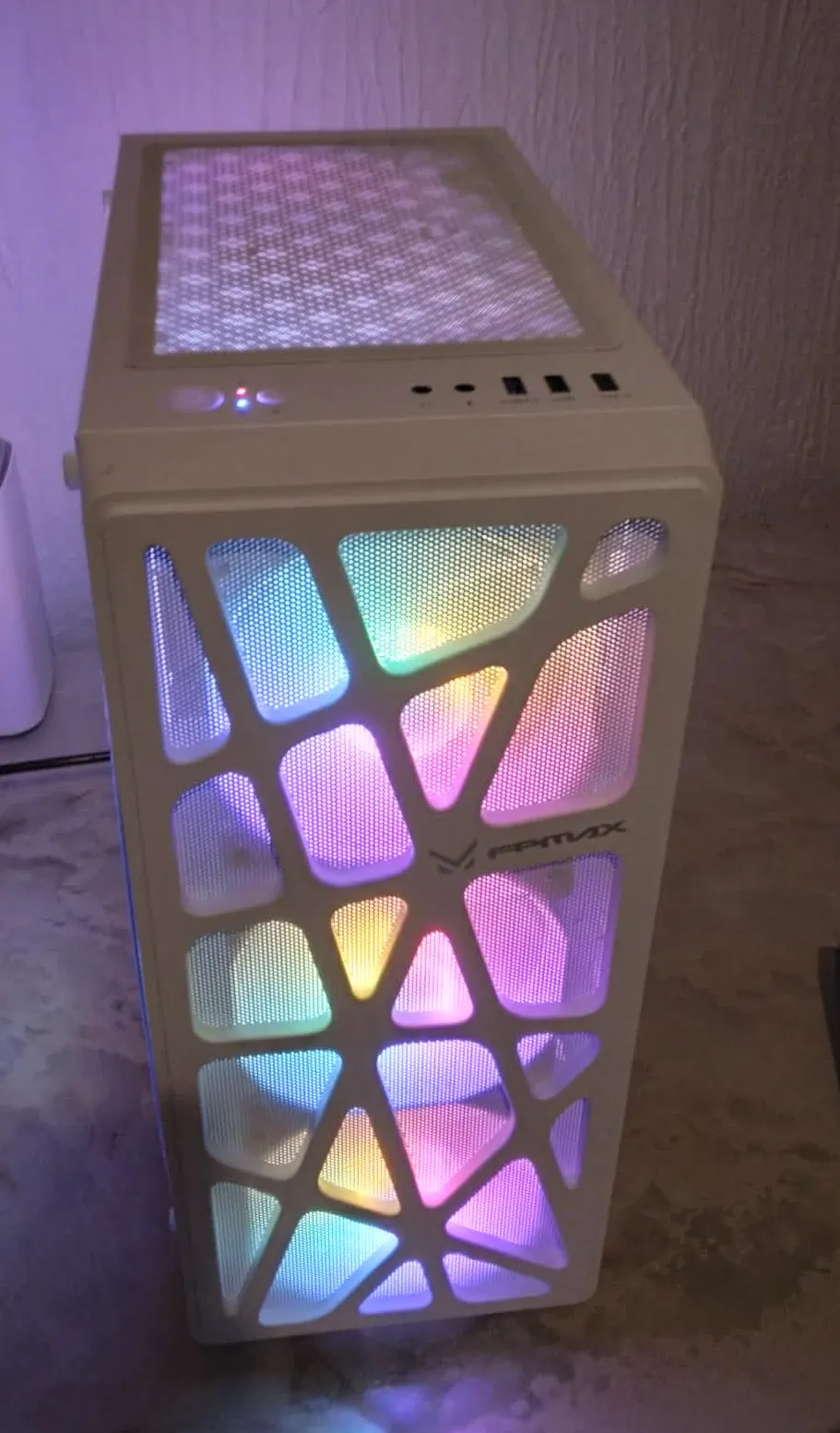 Ryzen 5 3600X 32Go RX 5700XT 8Go SSD 480Go