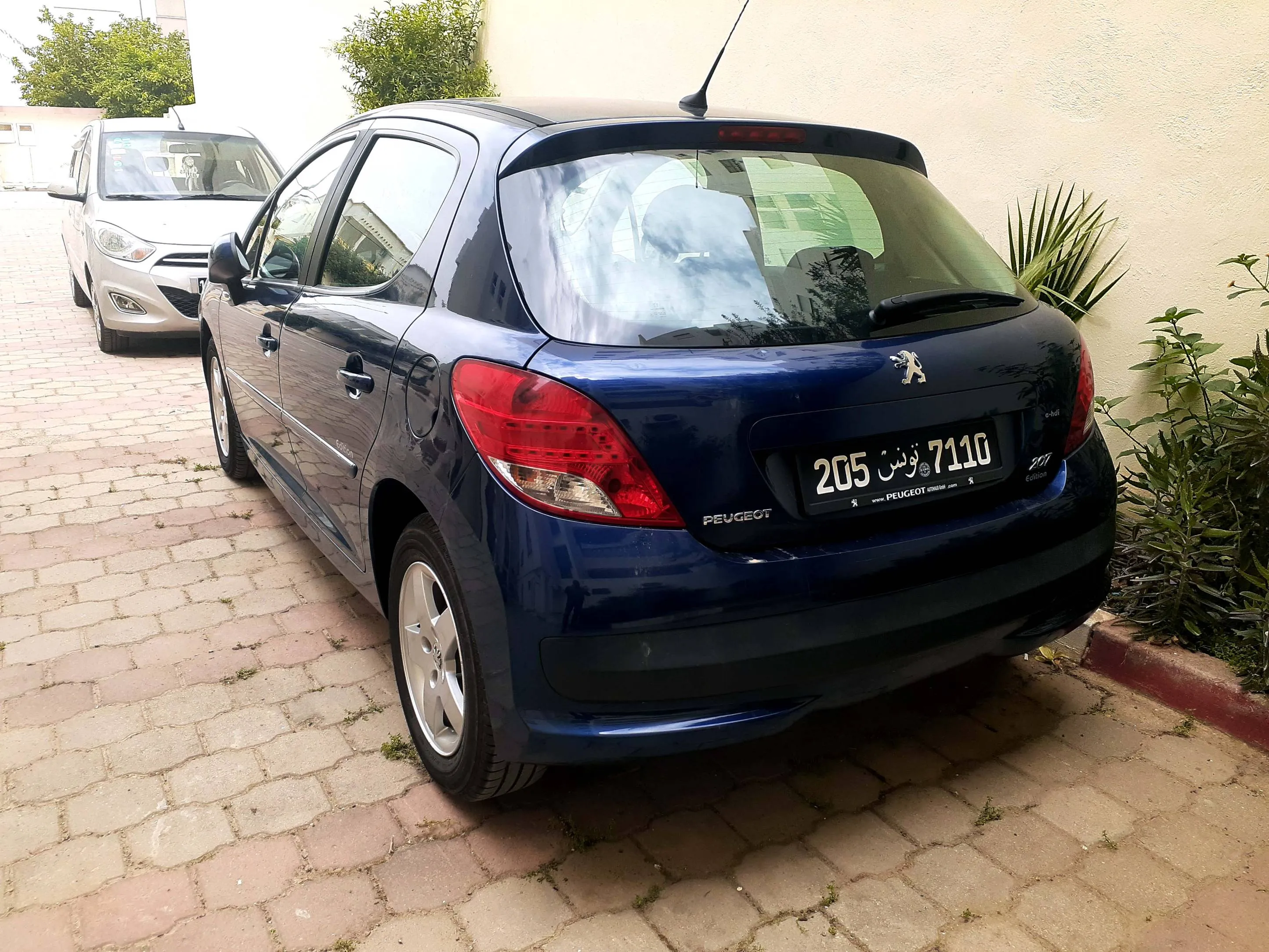 Peugeot 207 GAMME EDITION UNIQUE série205 km100 (تسجيل اول)