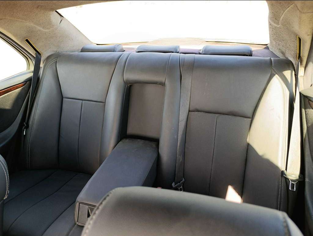 Marcedes classe e 220 cdi (4far)