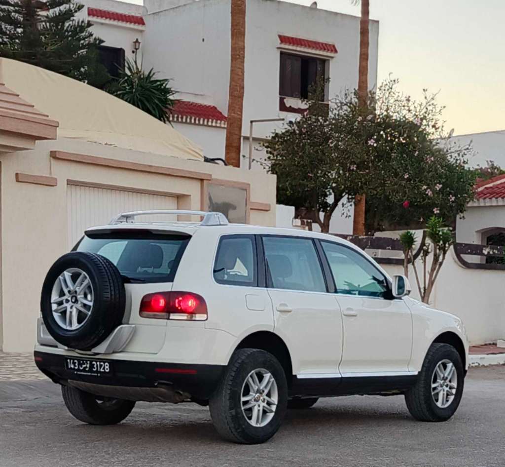 đ Volkswagen Touareg 2.5 L R5 TDI â 4*4