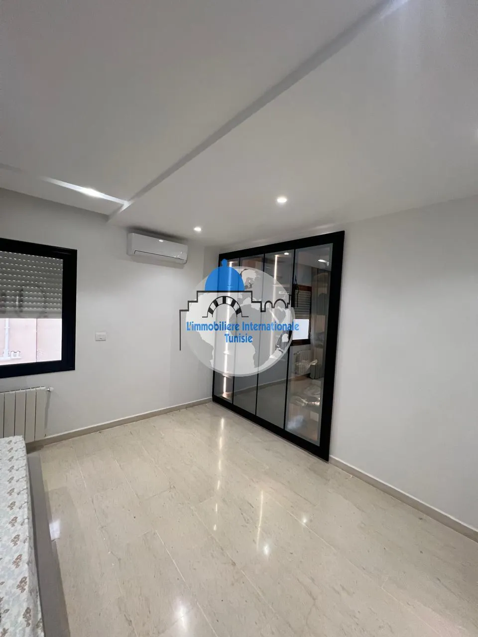 à louer étage de villa en S+2 au 2 émé étage à khzema