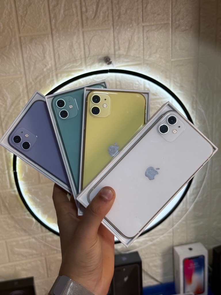 iPhone 11
