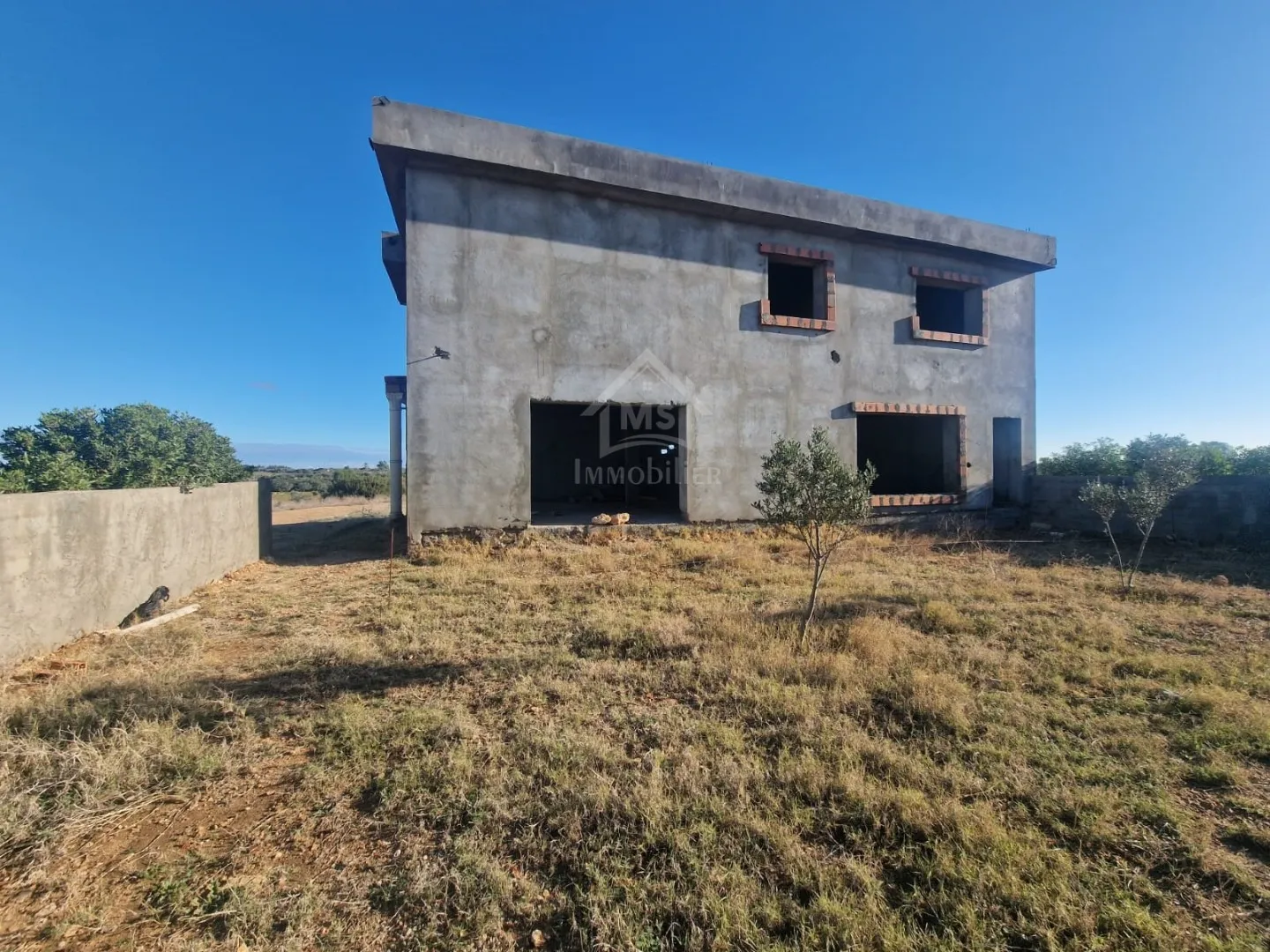 Villa S+4 encours de construction à vendre à Korba 51355351