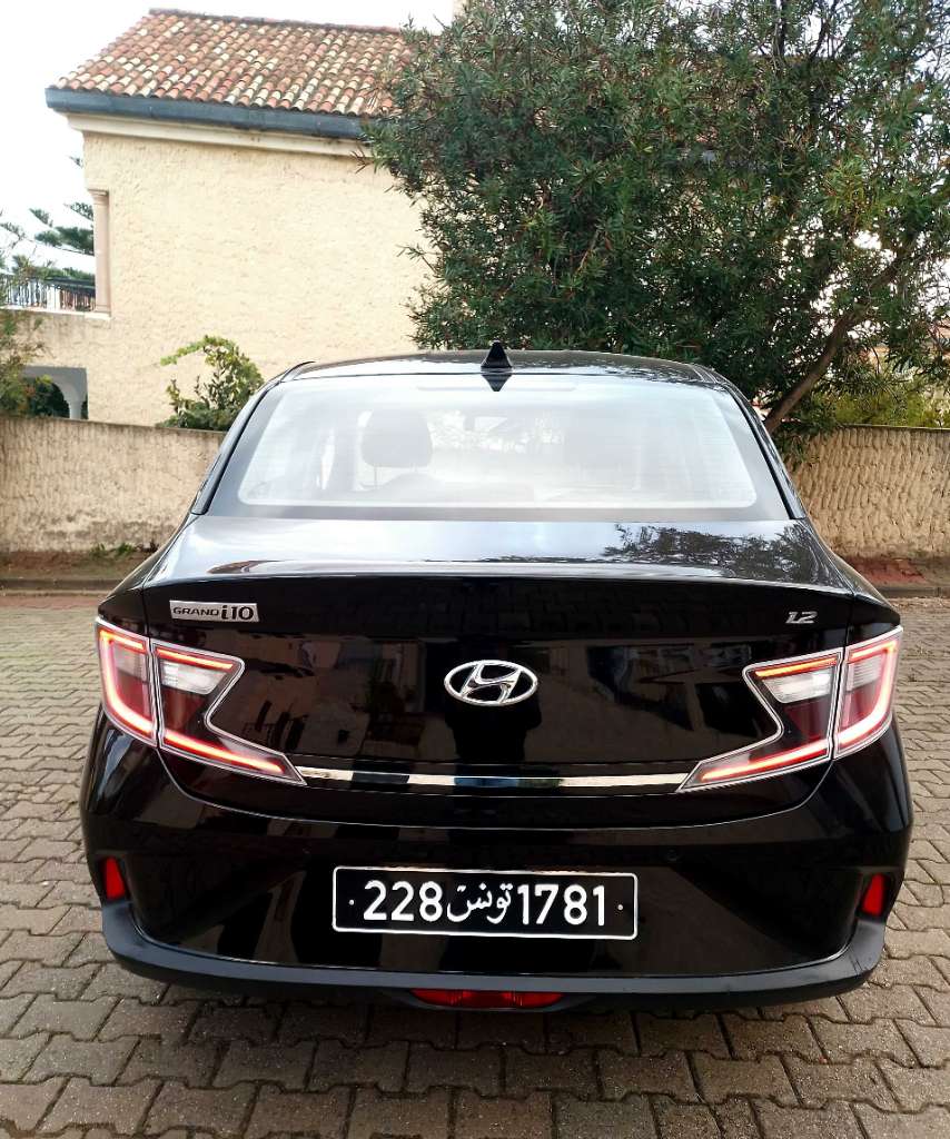 HYUNDAI GRAND I10 ETAT NEUF 