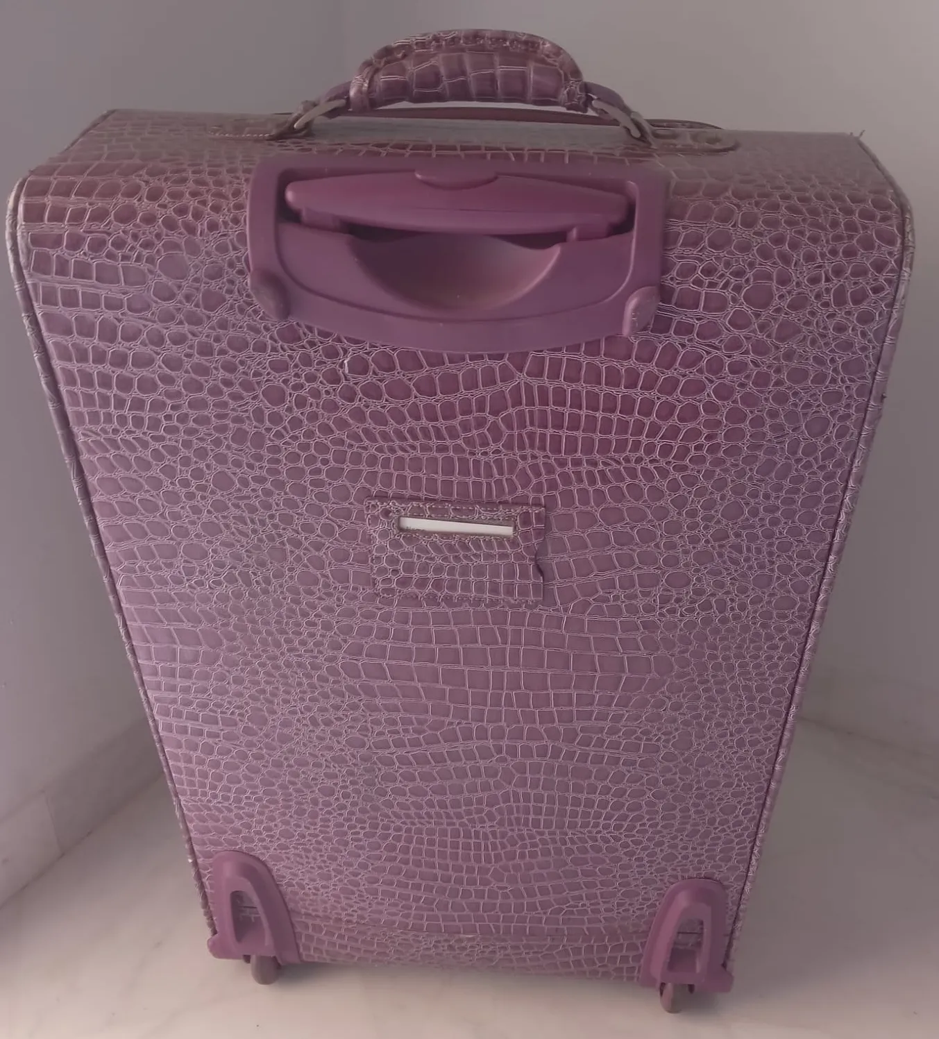 A Monastir, Valise importée-l’Angleterre, marque MODS d’occasion en bon état, XL 35 kg