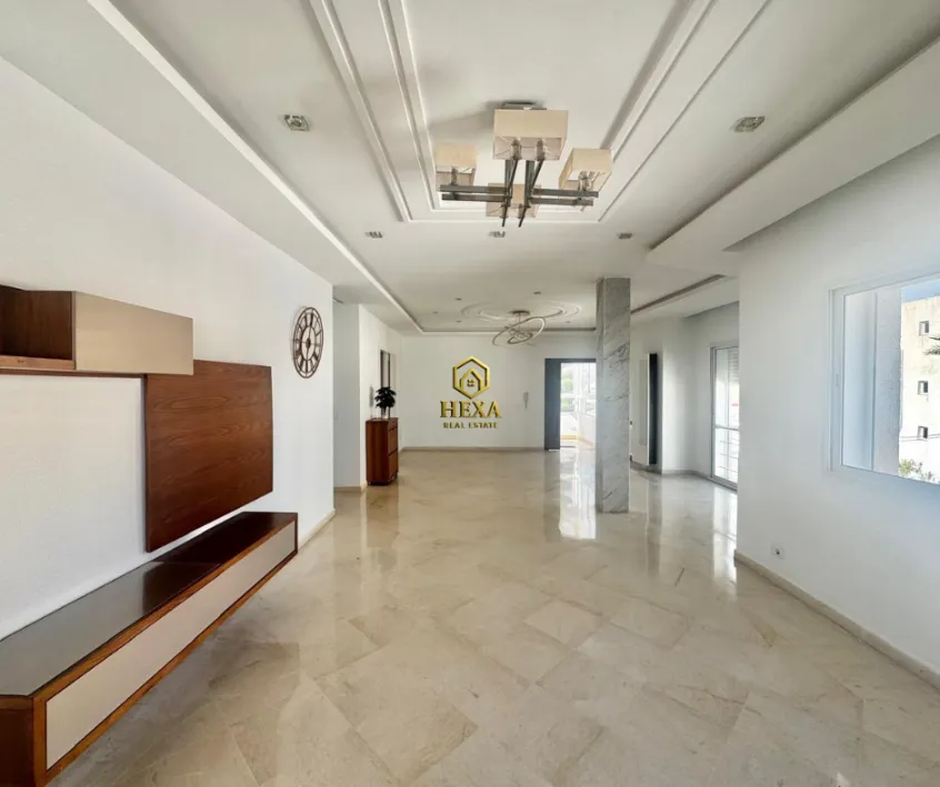 Etage de villa s4 à la Marsa 