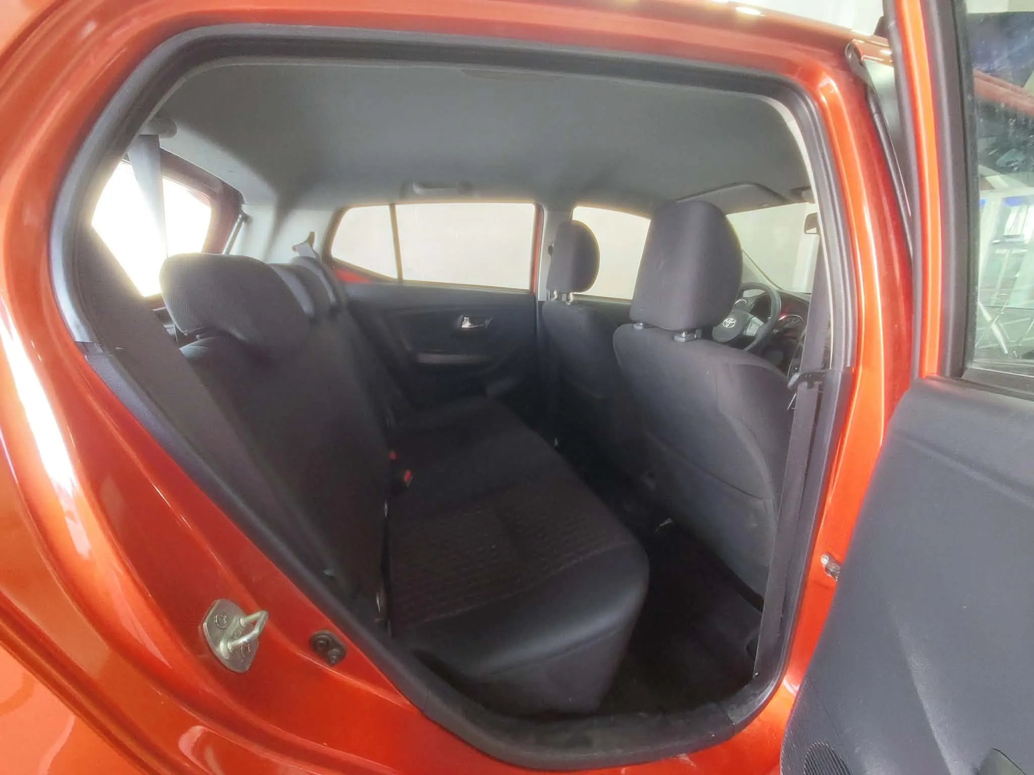 Toyota Agya 1.2 première main -Tel 98479647