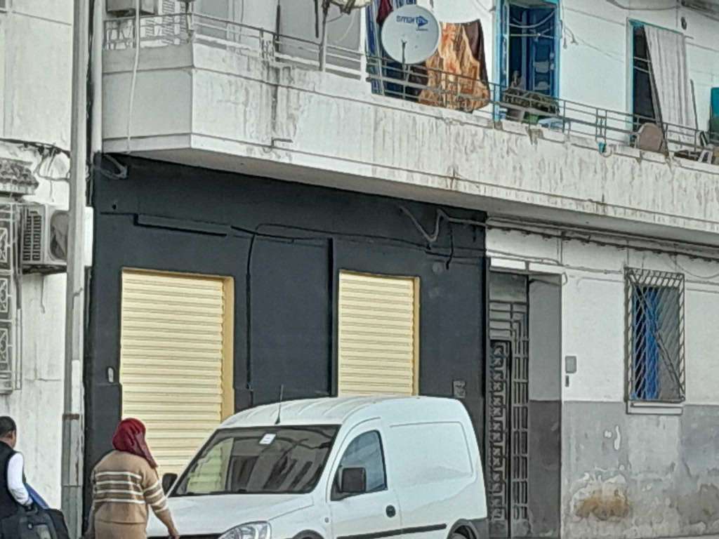 Local Comercial contre ville