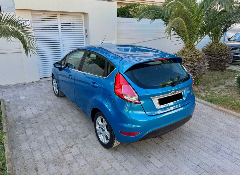 FORD FIESTA Titanium 2