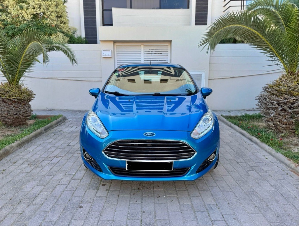 FORD FIESTA Titanium 2