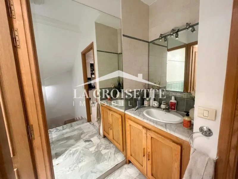 Triplex S+4 à La Marsa MRTL0079