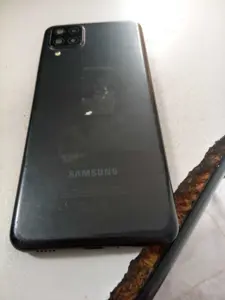 Samsung Galaxy A12