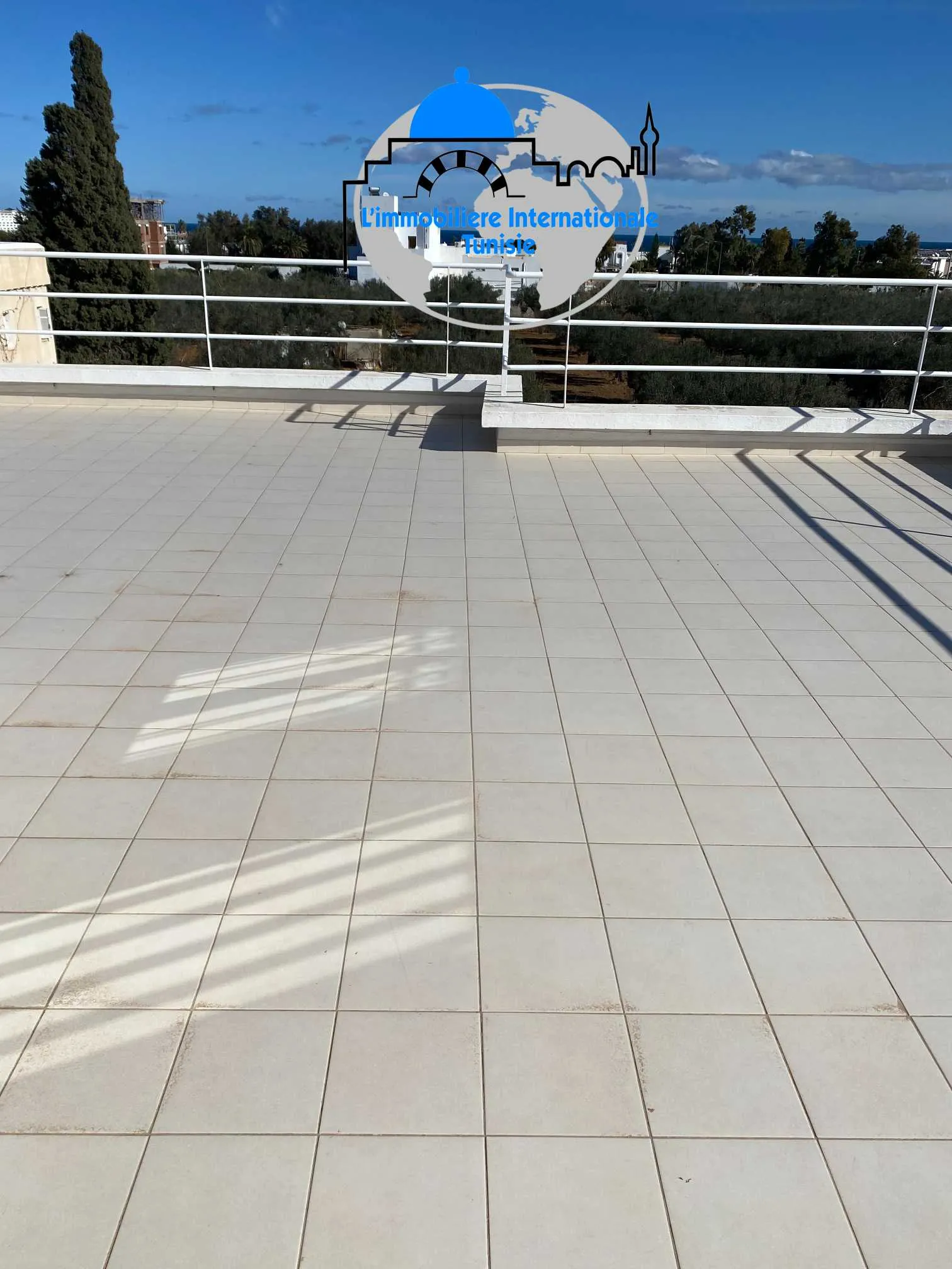 Magnifique villa de style américain sans meubles à louer - à Kantaoui