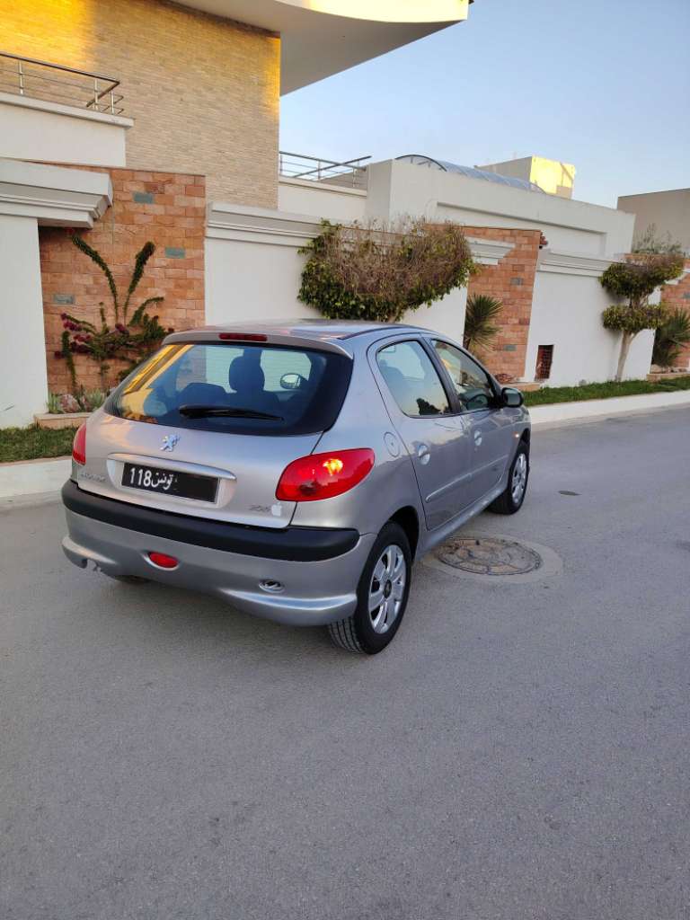 PEUGEOT 206 LOOK