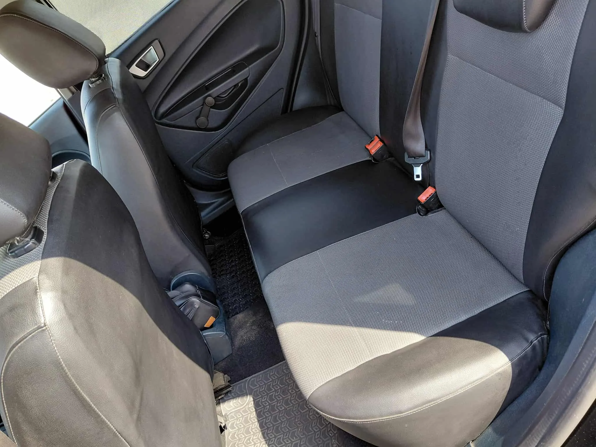 Ford fiesta titanium 2012